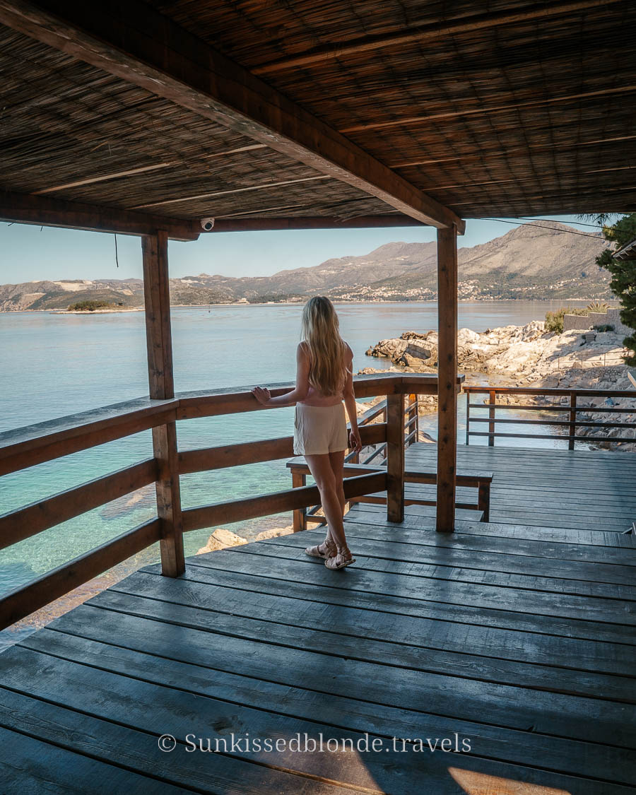 Larua in Beach Bar Little Star